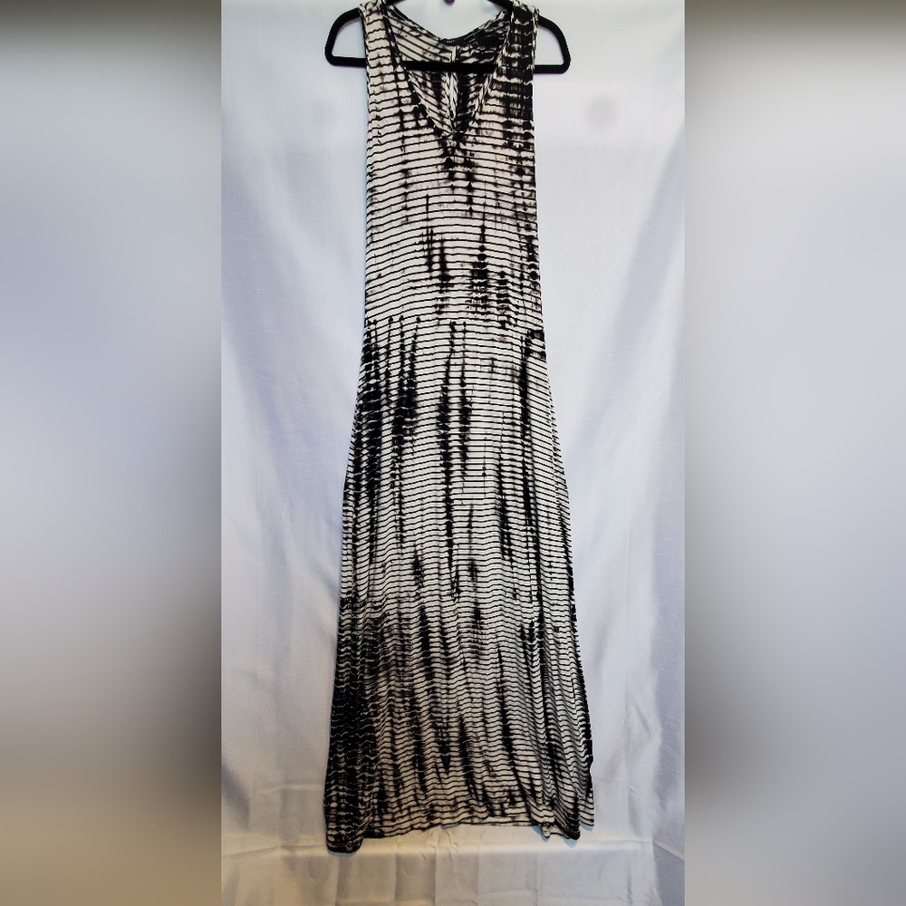 ENTI Black and White Striped Tie Dye Maxi Dress